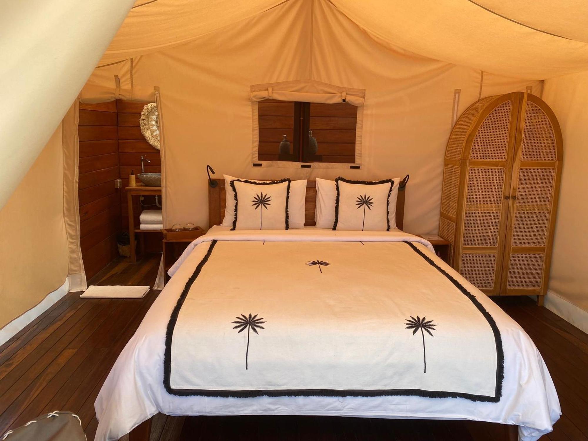 Hotel Bali Cliff Glamping Seraya Zewnętrze zdjęcie